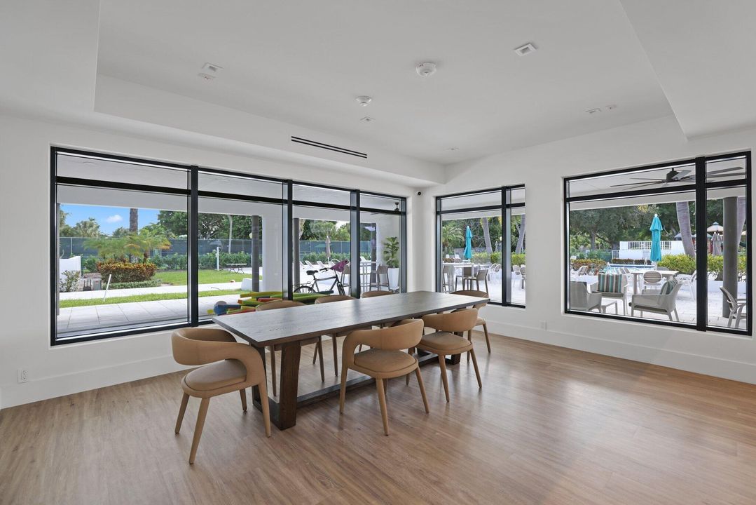 Active With Contract: $1,999,900 (4 beds, 3 baths, 3574 Square Feet)