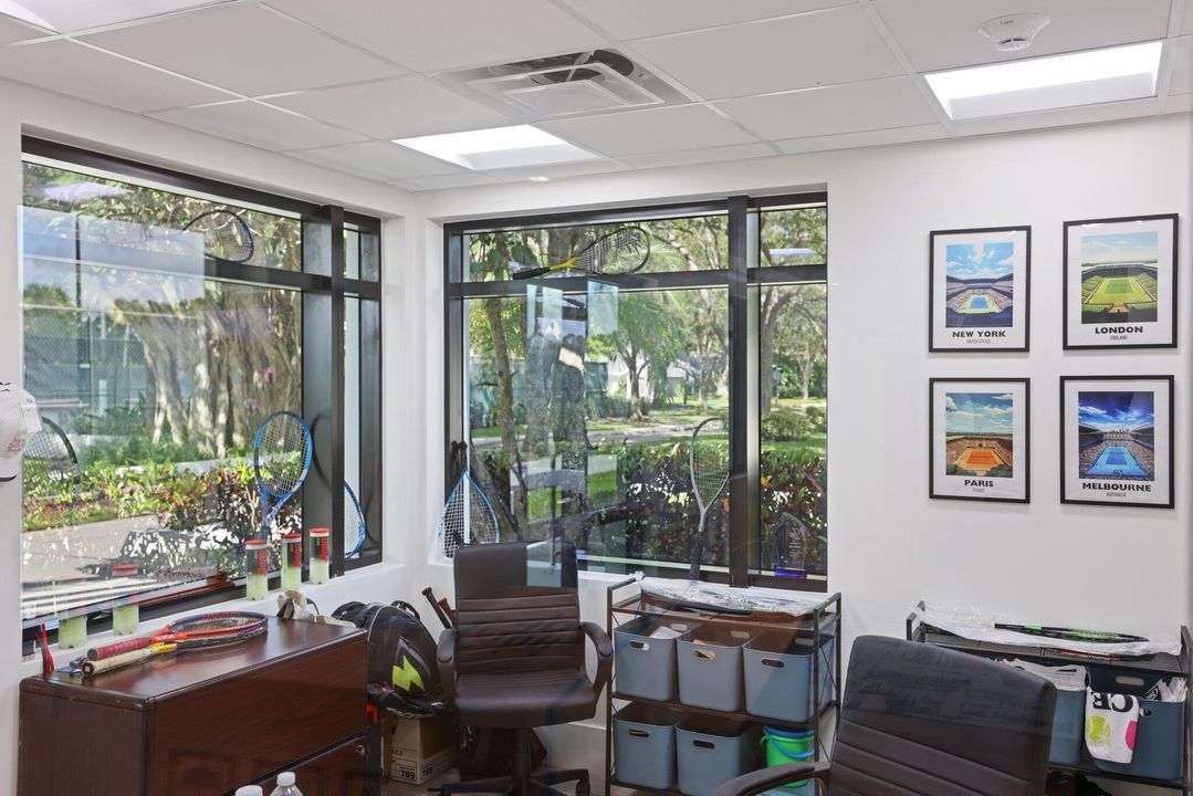 Active With Contract: $1,999,900 (4 beds, 3 baths, 3574 Square Feet)