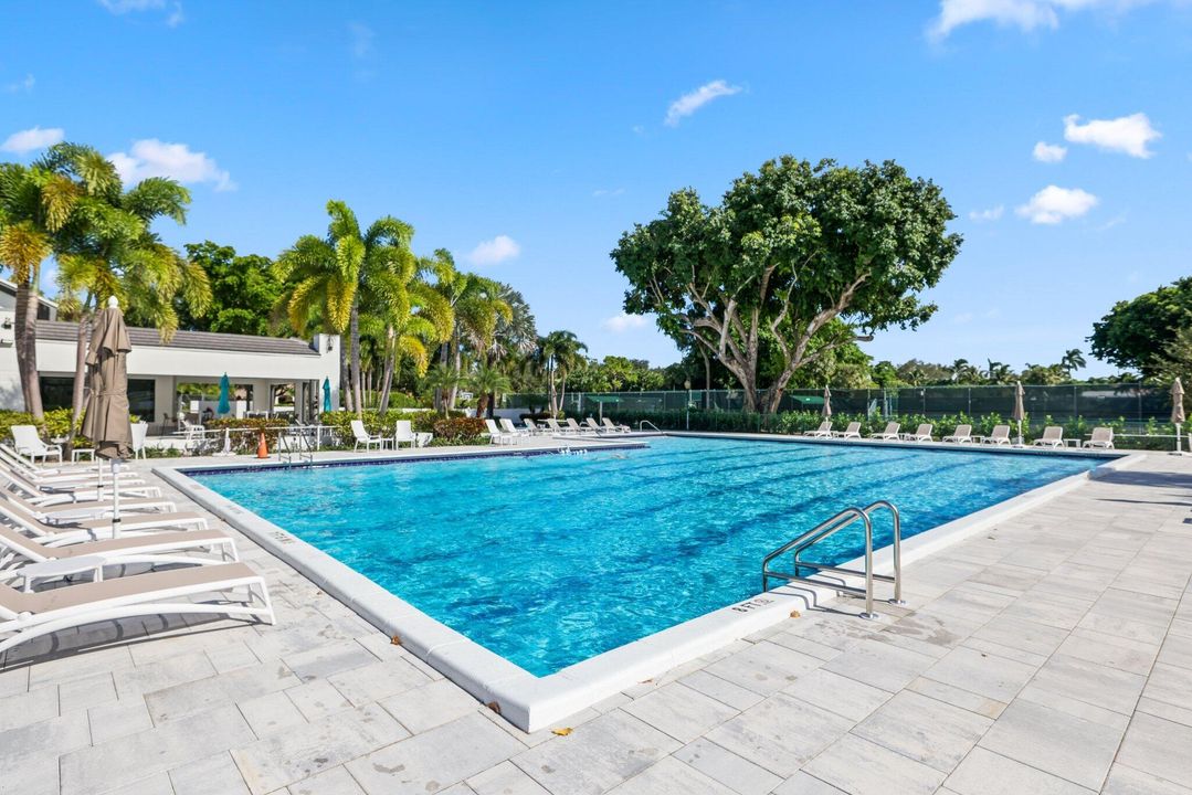 Active With Contract: $1,999,900 (4 beds, 3 baths, 3574 Square Feet)