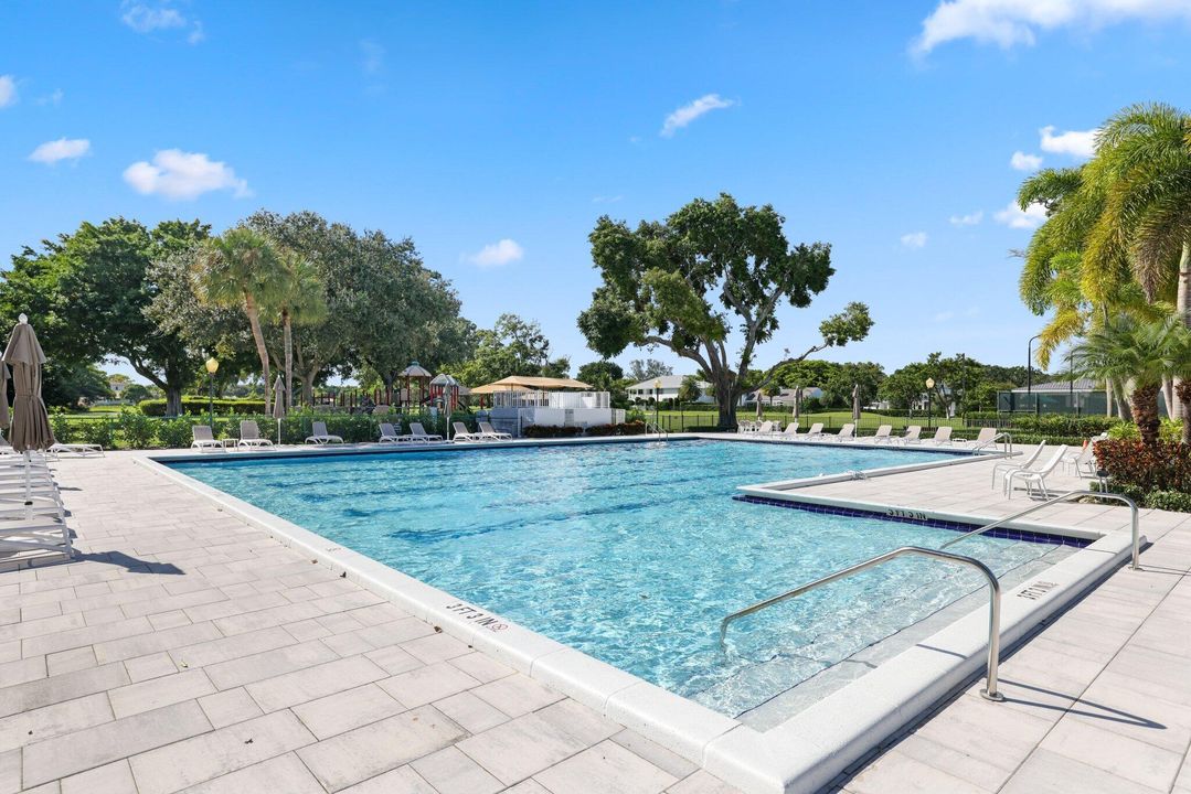 Active With Contract: $1,999,900 (4 beds, 3 baths, 3574 Square Feet)