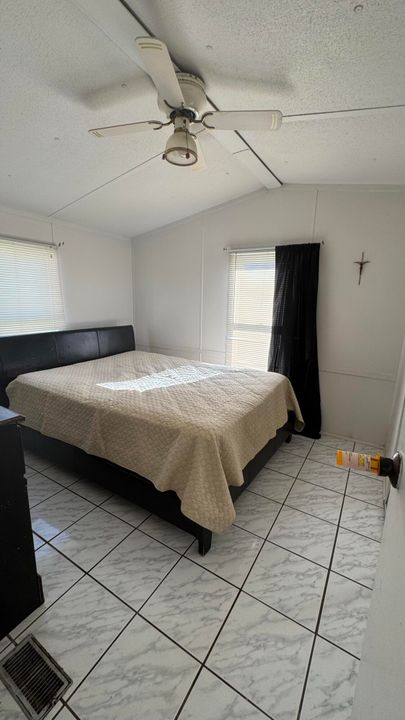 En Venta: $98,900 (2 camas, 1 baños, 896 Pies cuadrados)