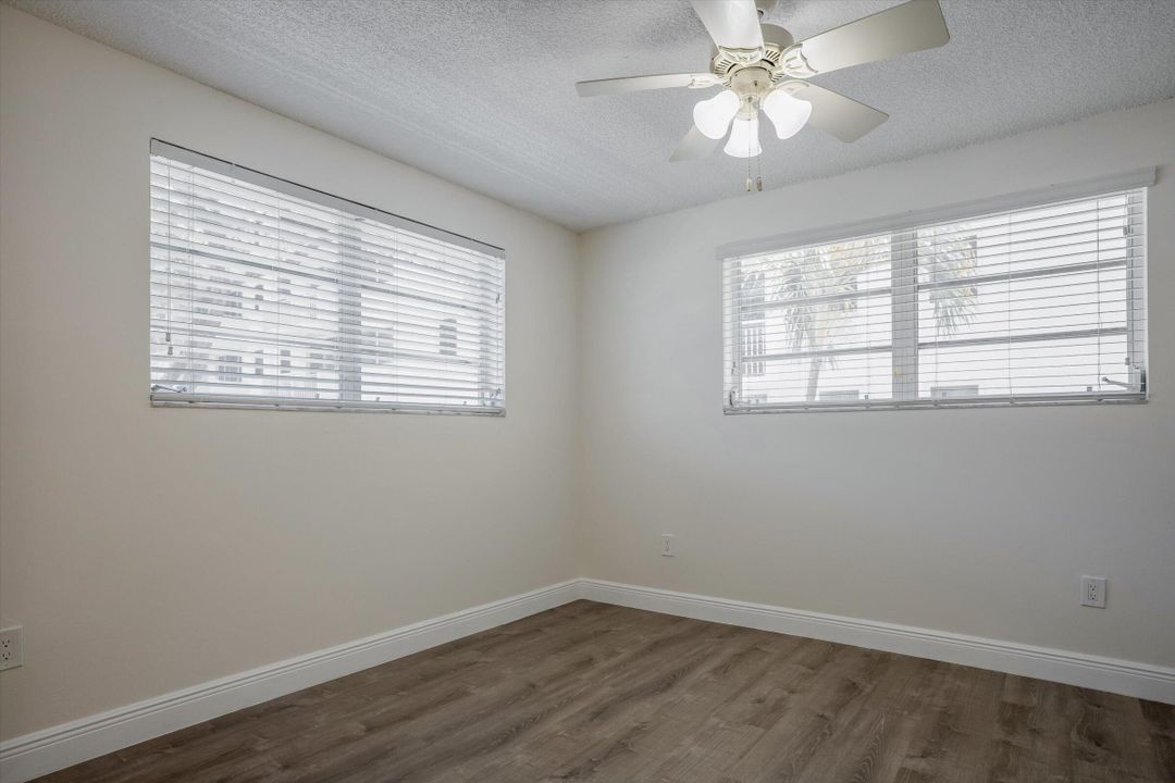 For Sale: $389,000 (2 beds, 2 baths, 875 Square Feet)