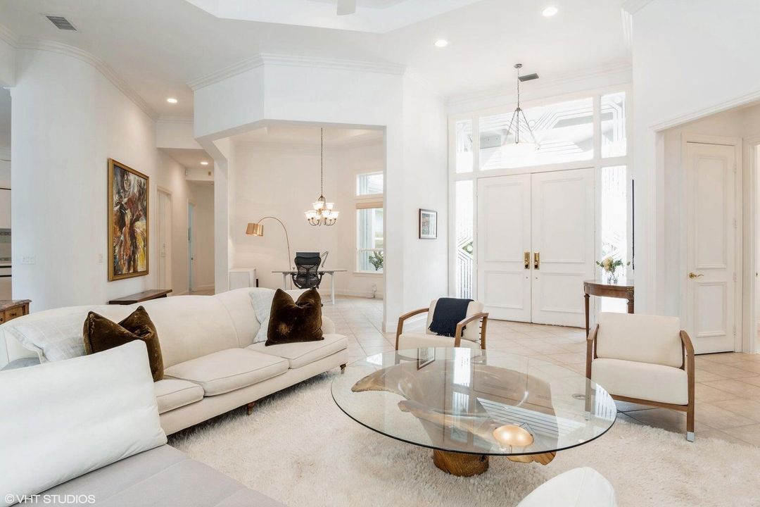 Active With Contract: $1,499,000 (3 beds, 2 baths, 3319 Square Feet)