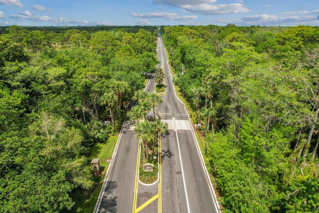 Active With Contract: $1,499,000 (3 beds, 2 baths, 3319 Square Feet)