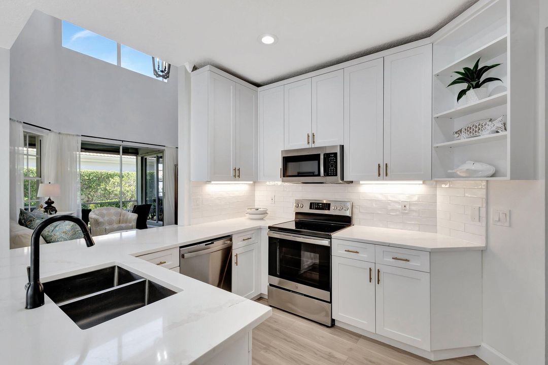 For Rent: $12,000 (3 beds, 2 baths, 2118 Square Feet)