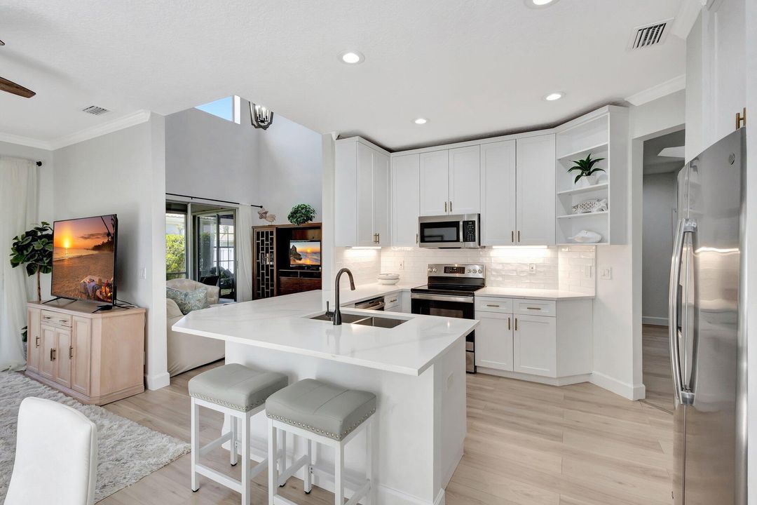 For Rent: $12,000 (3 beds, 2 baths, 2118 Square Feet)