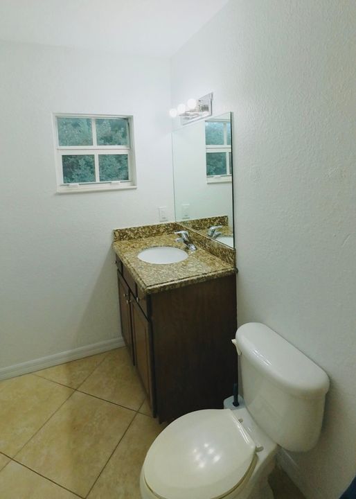 出租: $3,450 (2 贝兹, 2 浴室, 1200 平方英尺)