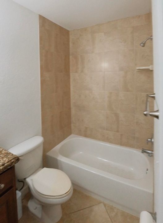 出租: $3,450 (2 贝兹, 2 浴室, 1200 平方英尺)