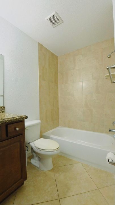 出租: $3,450 (2 贝兹, 2 浴室, 1200 平方英尺)