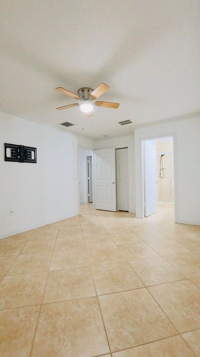 出租: $3,450 (2 贝兹, 2 浴室, 1200 平方英尺)