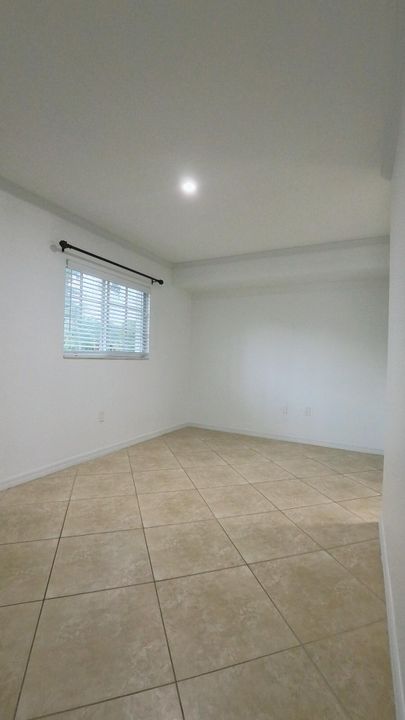 出租: $3,450 (2 贝兹, 2 浴室, 1200 平方英尺)