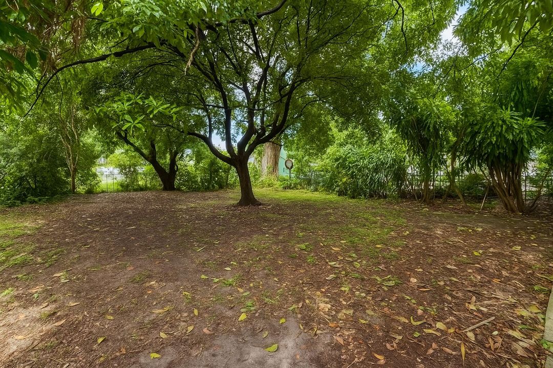 Activo con contrato: $450,000 (2 camas, 1 baños, 1138 Pies cuadrados)