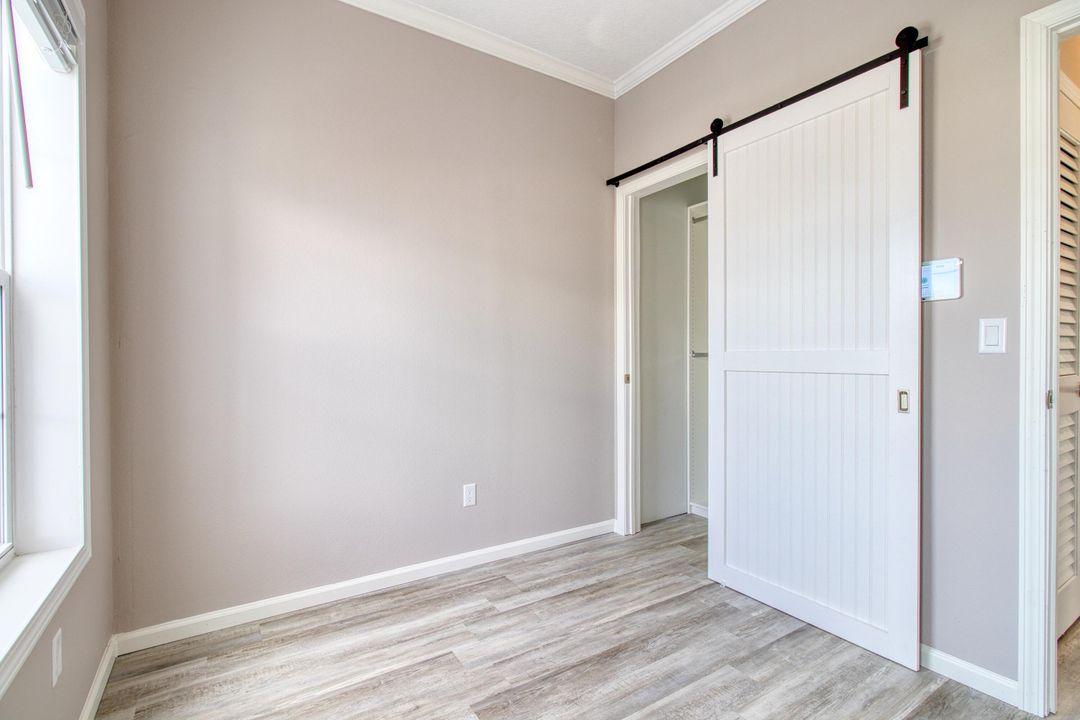 For Sale: $409,000 (2 beds, 2 baths, 700 Square Feet)