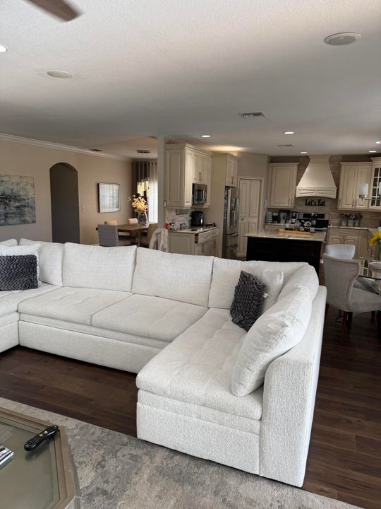 Active With Contract: $11,500 (4 beds, 3 baths, 3506 Square Feet)