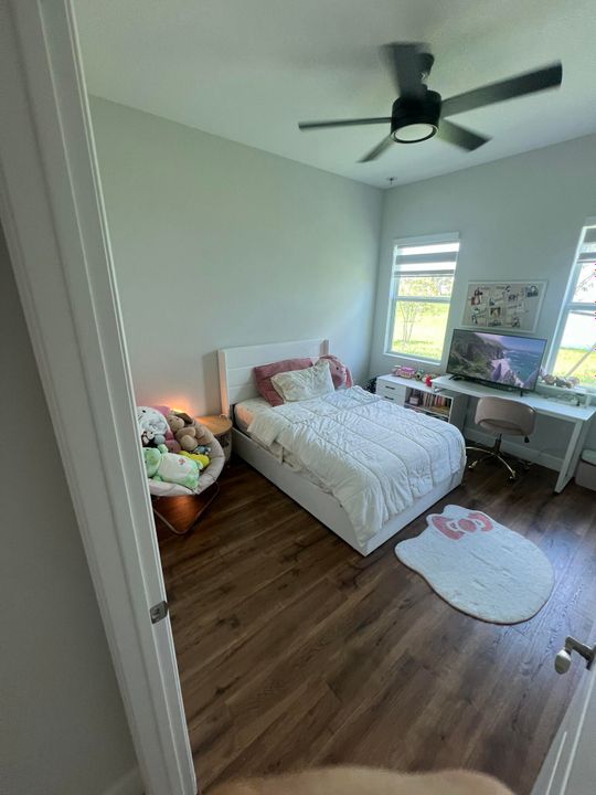 For Sale: $899,000 (4 beds, 4 baths, 3172 Square Feet)