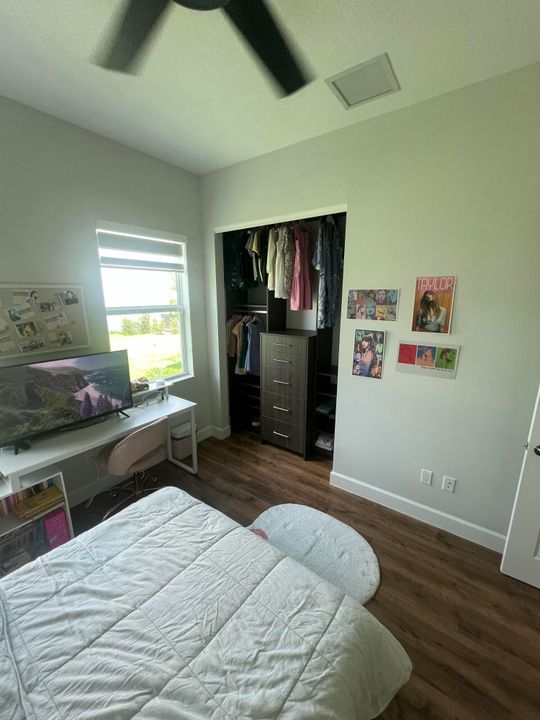 For Sale: $899,000 (4 beds, 4 baths, 3172 Square Feet)