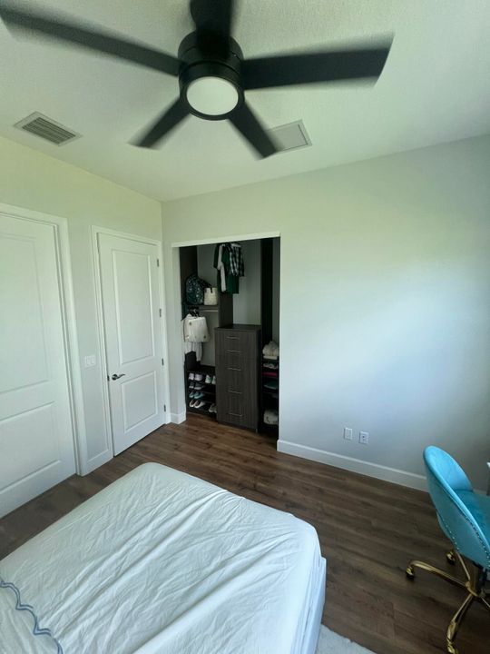 For Sale: $899,000 (4 beds, 4 baths, 3172 Square Feet)