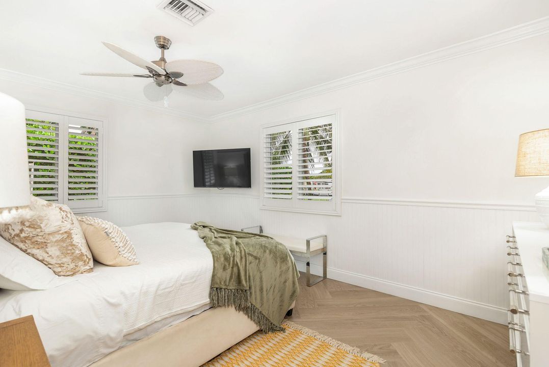 Active With Contract: $7,990 (3 beds, 3 baths, 2300 Square Feet)