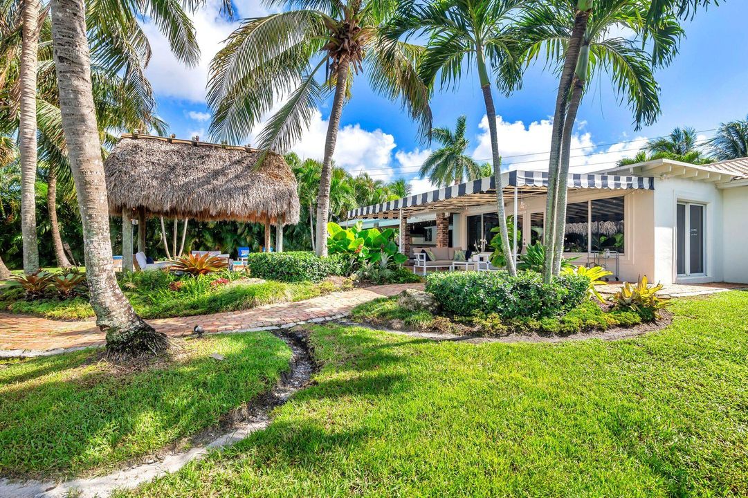 Active With Contract: $7,990 (3 beds, 3 baths, 2300 Square Feet)