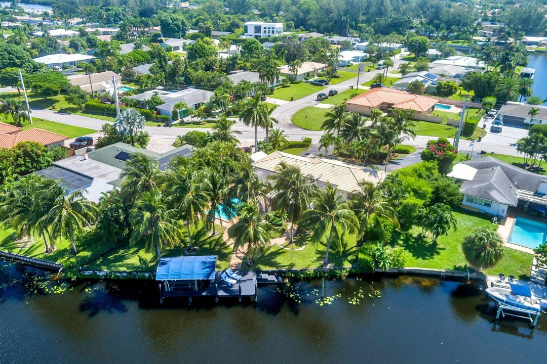 Active With Contract: $7,990 (3 beds, 3 baths, 2300 Square Feet)