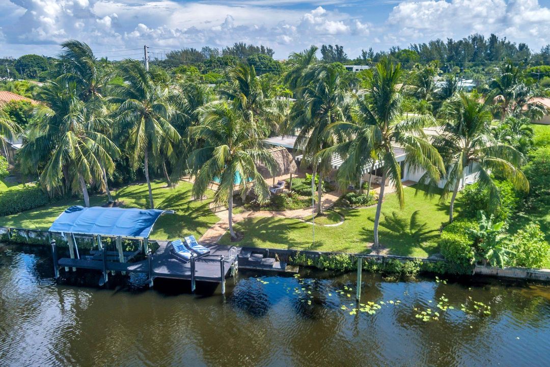 Active With Contract: $7,990 (3 beds, 3 baths, 2300 Square Feet)