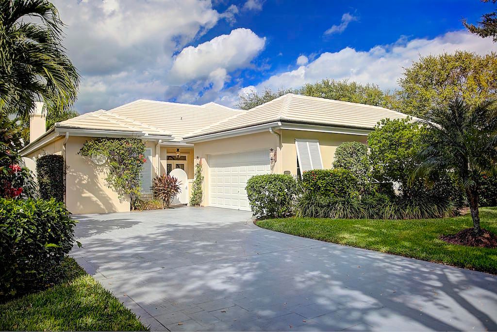 Recently Rented: $5,500 (3 beds, 2 baths, 2288 Square Feet)