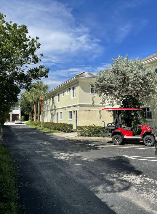 出租: $3,450 (2 贝兹, 2 浴室, 1200 平方英尺)