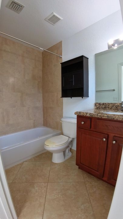 出租: $3,450 (2 贝兹, 2 浴室, 1200 平方英尺)