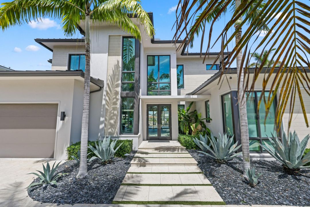 待售: $5,695,000 (6 贝兹, 6 浴室, 4507 平方英尺)