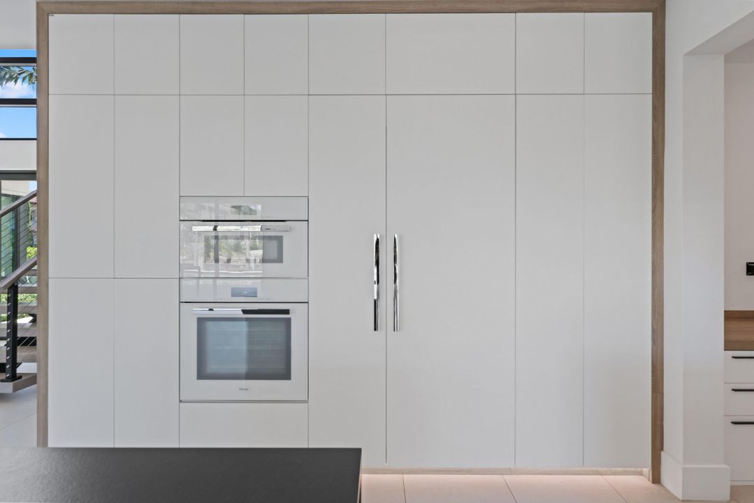 待售: $5,695,000 (6 贝兹, 6 浴室, 4507 平方英尺)