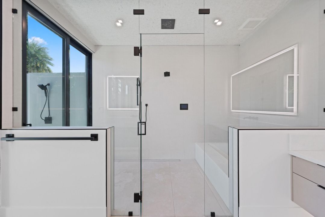 待售: $5,695,000 (6 贝兹, 6 浴室, 4507 平方英尺)