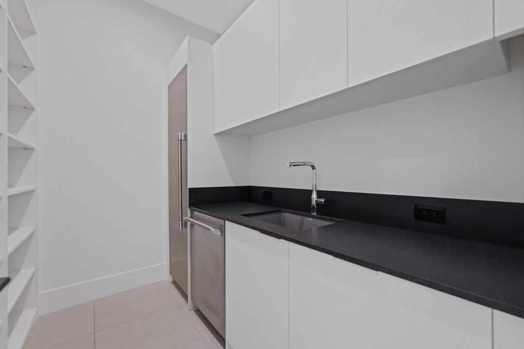 待售: $5,695,000 (6 贝兹, 6 浴室, 4507 平方英尺)