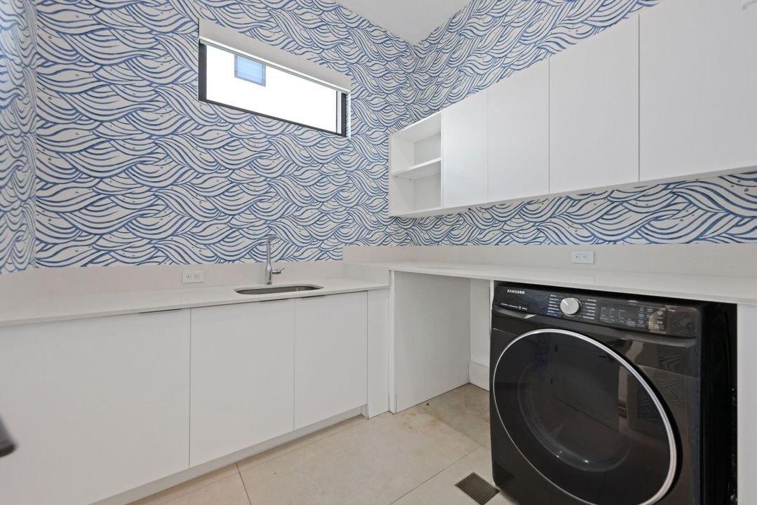 待售: $5,695,000 (6 贝兹, 6 浴室, 4507 平方英尺)