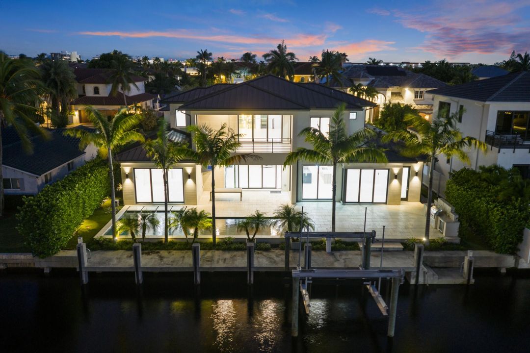 待售: $5,695,000 (6 贝兹, 6 浴室, 4507 平方英尺)