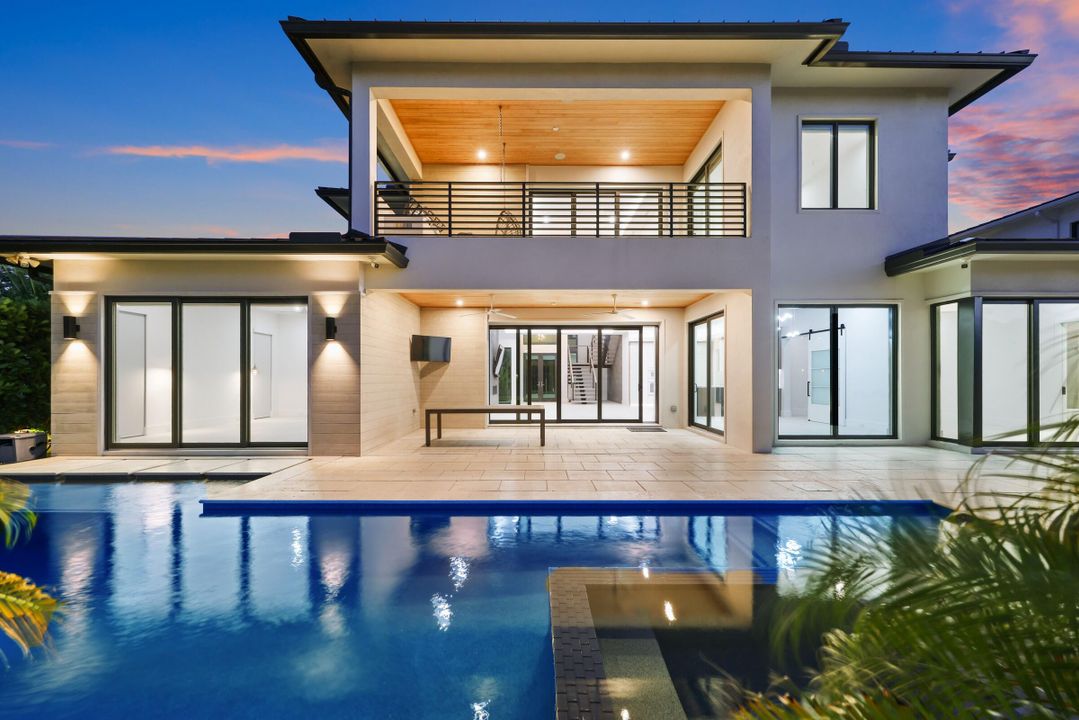 待售: $5,695,000 (6 贝兹, 6 浴室, 4507 平方英尺)