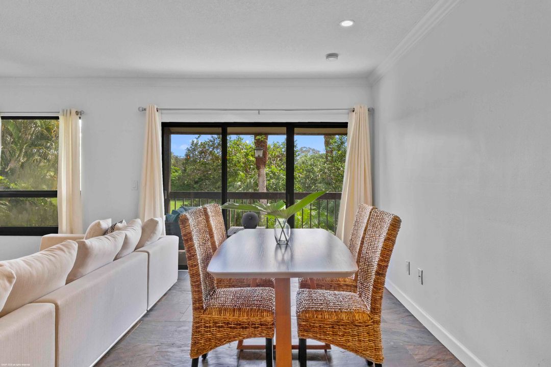 Activo con contrato: $5,500 (1 camas, 1 baños, 900 Pies cuadrados)