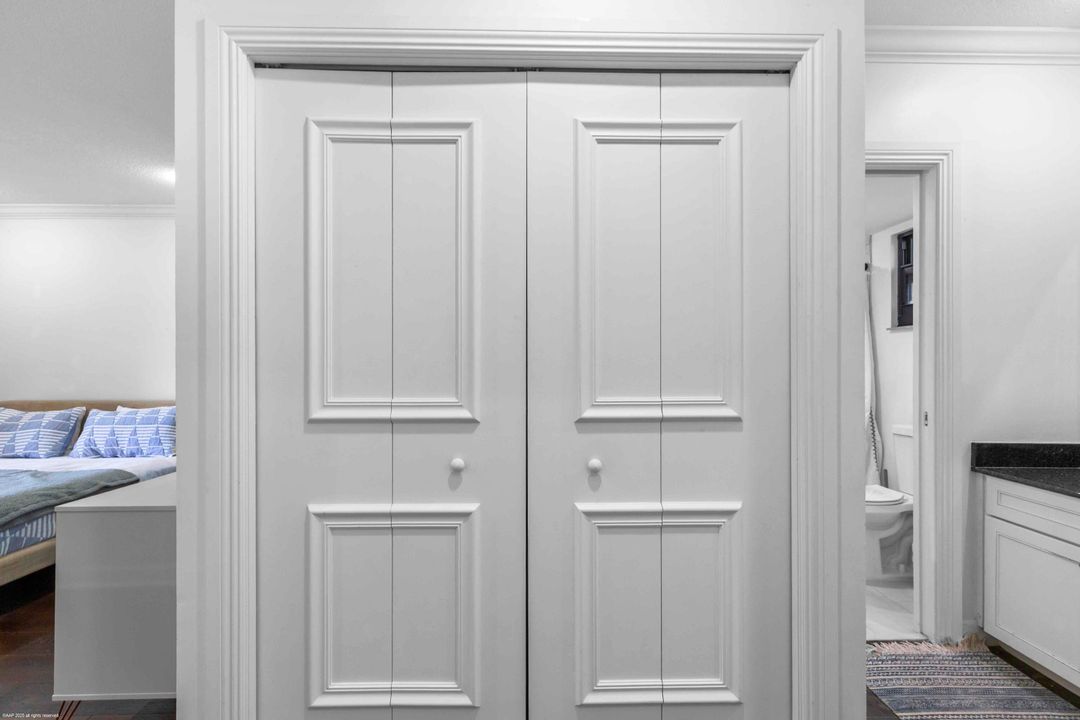 Activo con contrato: $5,500 (1 camas, 1 baños, 900 Pies cuadrados)