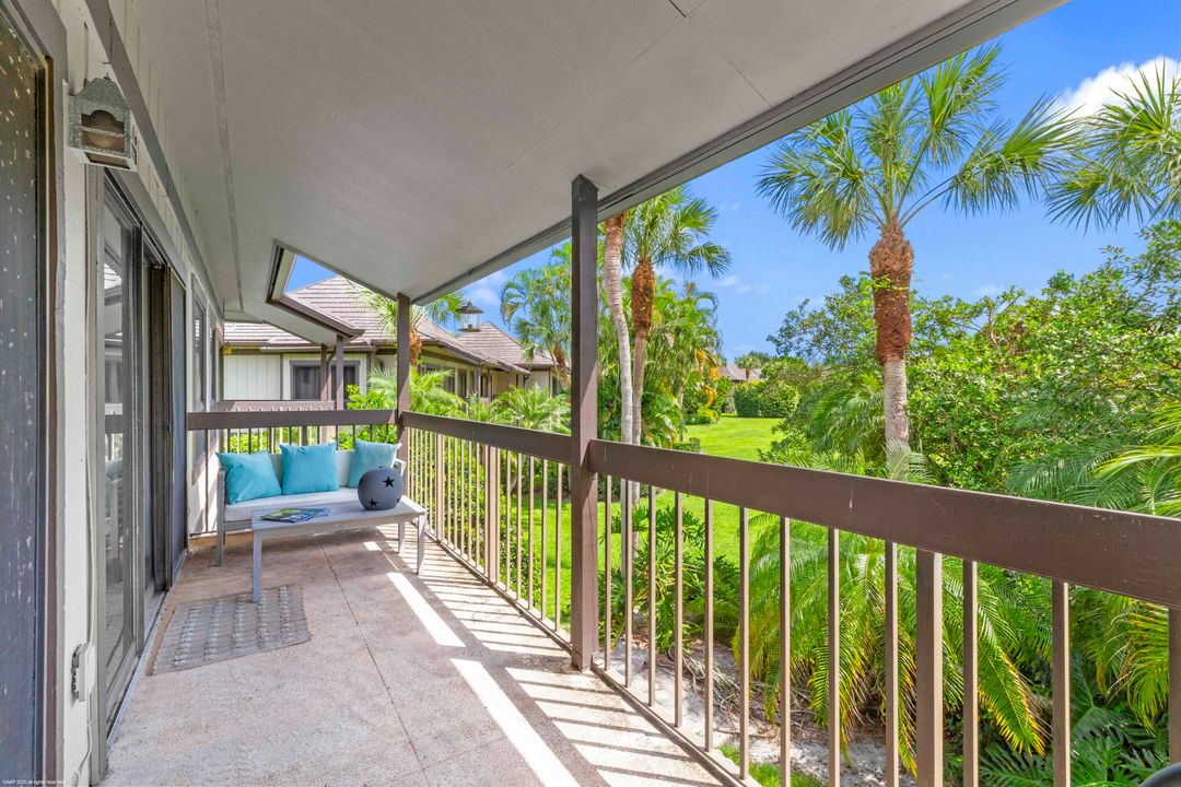 Activo con contrato: $5,500 (1 camas, 1 baños, 900 Pies cuadrados)