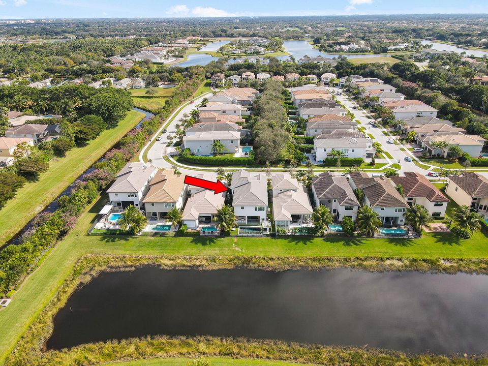 Activo con contrato: $1,999,999 (5 camas, 6 baños, 4783 Pies cuadrados)