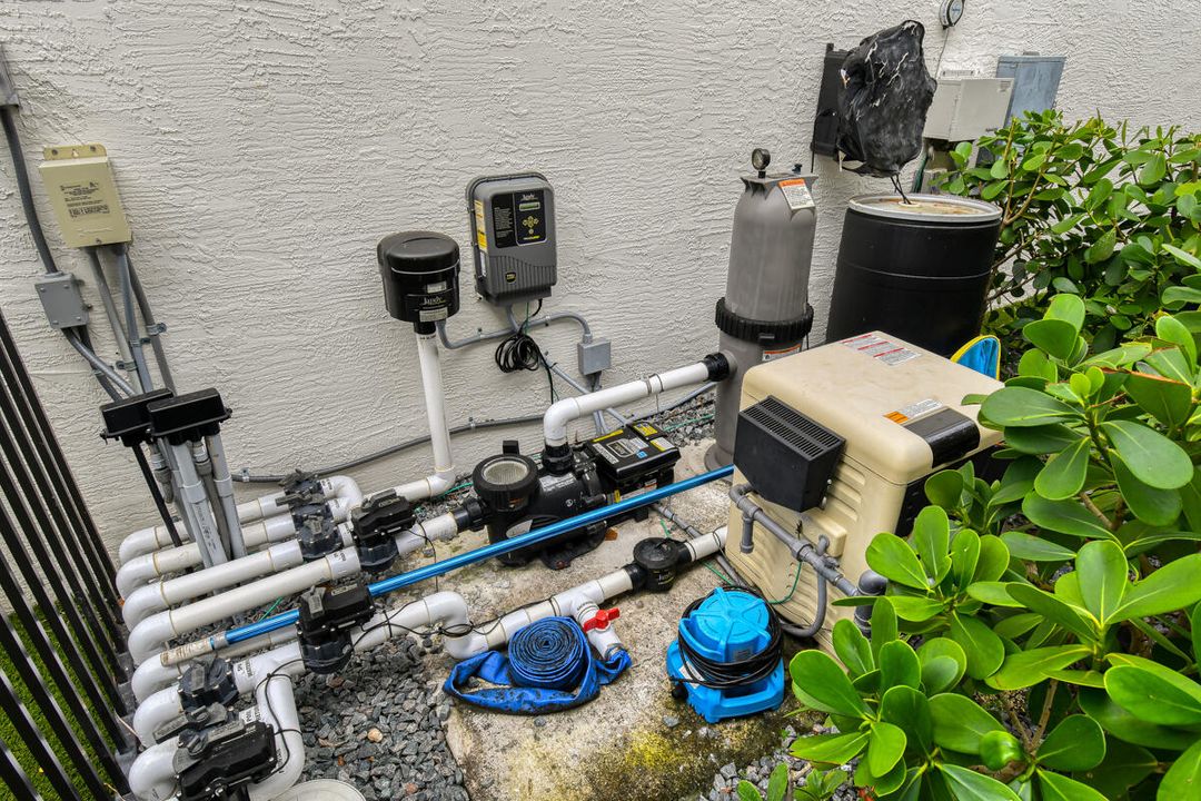 Activo con contrato: $1,999,999 (5 camas, 6 baños, 4783 Pies cuadrados)