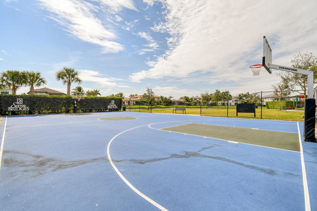 Activo con contrato: $1,999,999 (5 camas, 6 baños, 4783 Pies cuadrados)