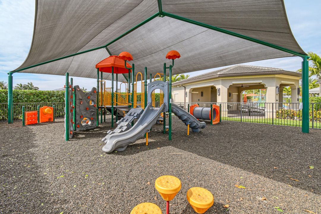 Activo con contrato: $1,999,999 (5 camas, 6 baños, 4783 Pies cuadrados)