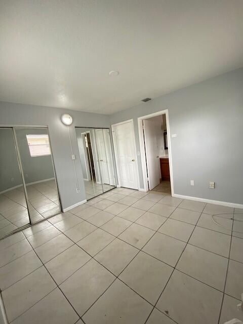 Activo con contrato: $2,100 (2 camas, 2 baños, 860 Pies cuadrados)