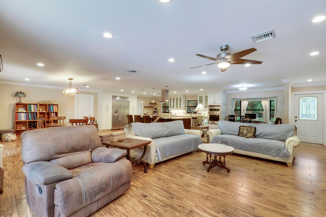 For Sale: $1,399,000 (6 beds, 3 baths, 3049 Square Feet)