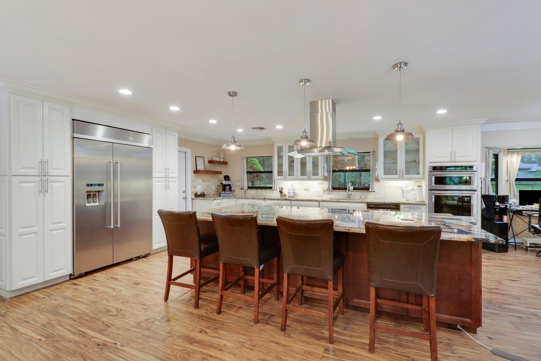 For Sale: $1,399,000 (6 beds, 3 baths, 3049 Square Feet)