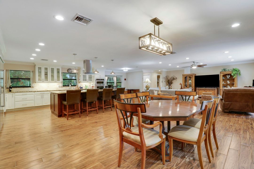 For Sale: $1,399,000 (6 beds, 3 baths, 3049 Square Feet)