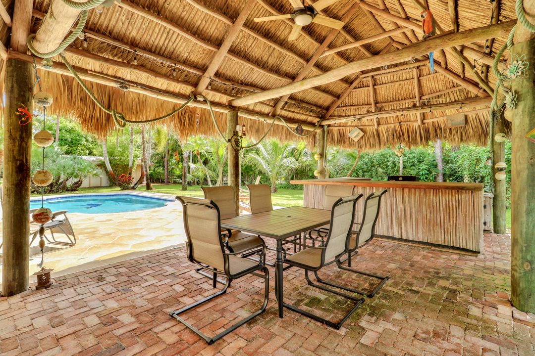 For Sale: $1,399,000 (6 beds, 3 baths, 3049 Square Feet)