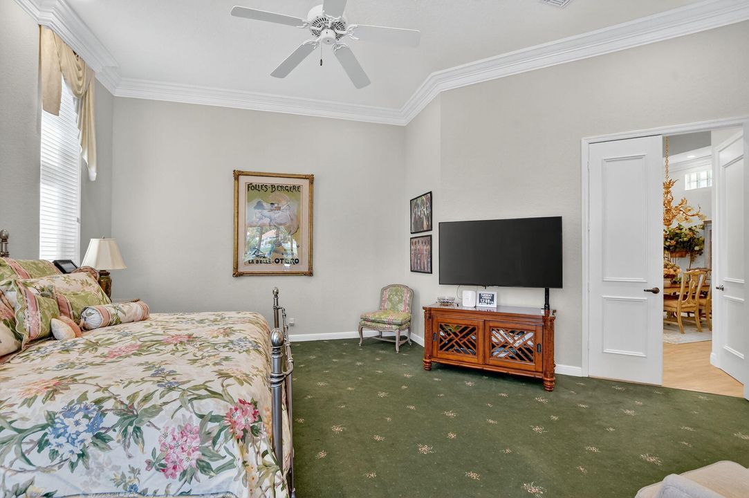 合同活跃: $1,395,000 (3 贝兹, 3 浴室, 3320 平方英尺)