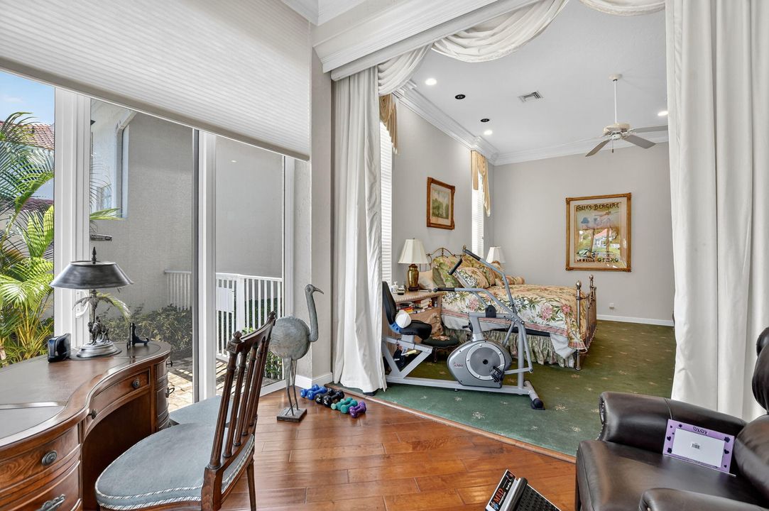 合同活跃: $1,395,000 (3 贝兹, 3 浴室, 3320 平方英尺)