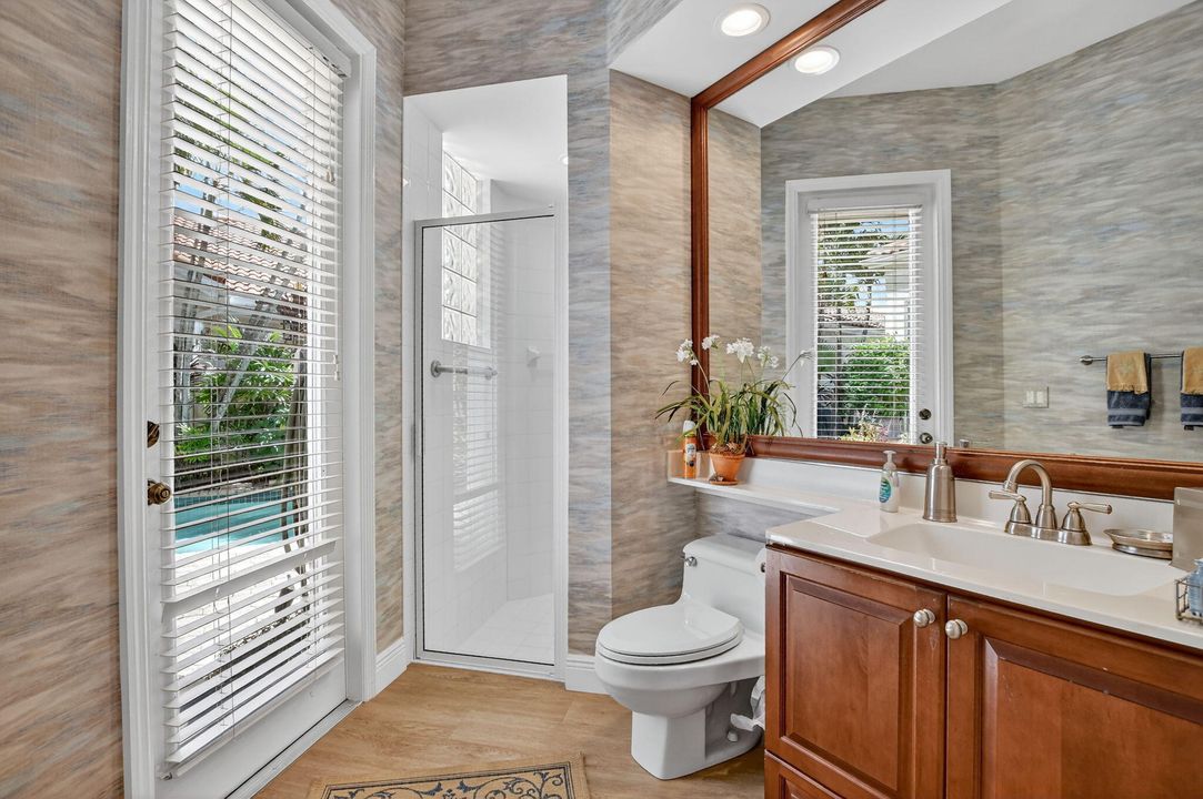 合同活跃: $1,395,000 (3 贝兹, 3 浴室, 3320 平方英尺)